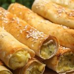 Սոխով հաց: Էլ ի՞նչը կարող է տնական հացից ավելի համեղ լինել