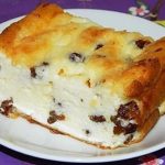 Շատ գեղեցիկ և իհարկե շատ համեղ տորթ աղցան, որը կարող եք պատրաստել և՛ տոնական, և՛ամենօրյա սեղանի համար