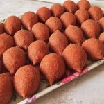 Աղցանը պատրաստվում է շատ արագ, պարզ բաղադրիչներով, և որ ամենակարևորն է` շատ համեղ: Աղցան «Տոնական»