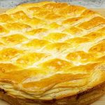 Ամենապարզ, միևնույն ժամանակ յուրօրինակ բաղադրատոմս: Մակարոնը՝ կաթով և պանրով