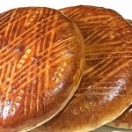 Ամենահամեղ և արագ պատրաստվող պիցցան, հենց թավայի մեջ պատրաստվծն է, որի բաղադրատոմսը դուք արդեն ունեք: