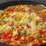 Այս ուտեստի համն ու բույրը կգրավի ցանկացածին: Շատ համեղ և նուրբ ջեռեփուկ` լավաշով և սնկով