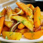 Պարզ, համեղ և գունեղ աղցան` պատրաստված յուրօրինակ սոուսով: Բանջարեղենային աղցան` ավոկադոյի սոուսով