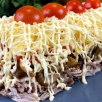 Ասյ բլիթները վստահաբար կարող են փոխարինել ցանկացած պիցցայի: Պանրով և երշիկով բլիթներ