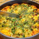 Այս ուտեստը կարող է լինել և՛ հրաշալի նախուտեստ, և՛ յուրօրինակ նախաճաշ: Լցոնած պղպեղ