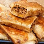 Այս տարբերակով` կարտոֆիլը կստացվի համեղ, գեղեցիկ, խրթխրթան և կդառնա երեխաների սիրելին: Կարտոֆիլի տապակա