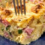 Երբ ուտեստը կարող է լինել և՛ հրաշալի նախաճաշ, և՛ շատ համեղ ճաշ: Կարտոֆիլով և նրբերշիկով տաք ուտեստ