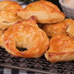 Արագ և տարբերվող ընթրիք, որը չսիրել անկարելի է: Տապակծ հավի միսը` ձվով