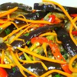 Դդմիկի պատրաստման ցանկացած տարբերակ համեղ է, իսկ այս մեկն ուղղակի անկրկնելի է: Տապակած դդմիկ