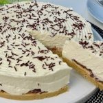 Ամռան այս շոգ օրերին կարող եք դիմակայել զովացուցիչ, համեղ ըմպելիքներով, որոնք կարող եք շատ արագ պատրաստել տան պայմաններում: Կոկտեյլ «Մոխիտո»