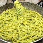 Արագ և համեղ նախաճա՞շ, ահա՛ այն` շերտավոր խմորով և ձվով բլիթ