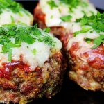 Ֆանտաստիկ խմորեղեն, որի թե՛ պատրաստումը, թե՛ ըմբոշխնումը պարզապես վայելք է: Բրաունիի ամենապարզ բաղադրատոմսը