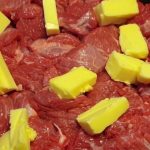 Աշնանային շունչը զգացվում է նաև խոհանոցում: Գեղեցիկ, համեղ աղցան` ապխտած ձկով