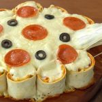 Ոչ ոք չի հրաժարվի այսպիսի աղանդերից` պարզապես հալչում է բերանում: Խտացրած կաթով աղանդեր