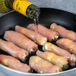 Փորձեք պատրաստել նաև ա՛յս տարբերակով, որն անկասկած տարբերվում է իր յուրօրինակ համով և պատրաստման եղանակով: Հավի տապակած կրծքամիս