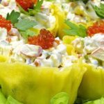 Այսօրվա ընթրիքը արքայական կլինի: Սեղանին է այս համեղ, հյութեղ տաք ուտեստը` հավի կրծքամսով ռուլետը