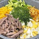 Երեխաներն ուրախությունից իրենց տեղը չեն գտնի: Կանաչ սոխով կրեկերներ