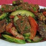 Ամենագեղեցիկ շոկոլադը, որը կարելի է պատրաստել թեկուզ ամեն օր: Նուշով և կոկոսի փաթիլներով շոկոլադ