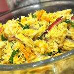 Դեռ մտածում եք ի՞նչ պատրաստել ճաշին։ Մենք շտապում ենք օգնել ձեզ՝ առաջարկելով այս թեթև, օգտակար և շատ համեղ բաղադրատոմսը։ Տապակած դդում