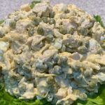 Ընդամենը 2 հիմնական բաղադրիչով կարելի է ստանալ շատ համեղ, առողջարար, բյուջետային աղցան։ Բազուկով աղցան