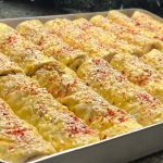 Երբ նոր և հետաքրքիր ուտեստ ես մատուցում ընթրիքին, բոլորի բարձր տրամադրությունն ու դրական էներգիան ապահովված է։ Կաղամբը և միսը՝ ջեռոցում