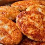 Նրբահամ, փափուկ և շատ հեշտ պատրաստվող խմորեղեն, որը կդառնա ձեր թեյի սեղանի անբաժան մասը։ Ռուլետ՝ եփովի կրեմով