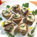 Կարտոֆիլի պատրաստման այս տարբերակը ձեզ անկասկած կհետաքրքրի։ Տապակած կարտոֆիլ և սնկով բրոկկոլի