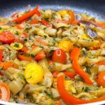 Իդեալական ընթրիքի շատ համեղ, ախորժելի և հագեցնող բաղադրատոմս, որը երբեք չի հոգնեցնի ձեր ընտանիքի անդամներին։ Մսով և մակարոնով բնիկներ